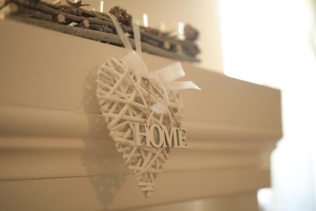 Charming Apartment In Historical City Center Timisoara Esterno foto